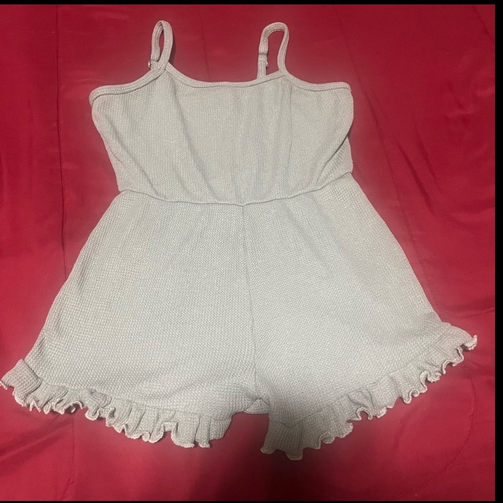 Green romper Size: Small Like New